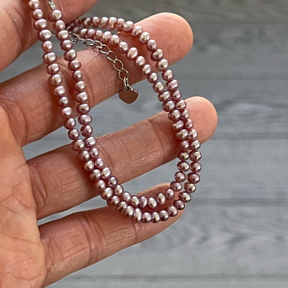 Elegant  natural freshwater Pearl Necklace